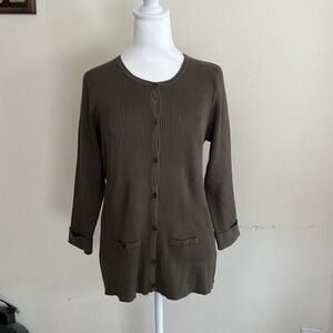 Women’s Dress Barn XL long sleeved button down cardigan olive green.